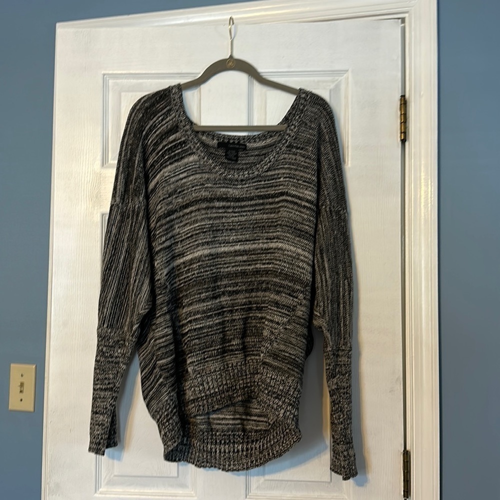 Calvin Klein womens sweater; size xl